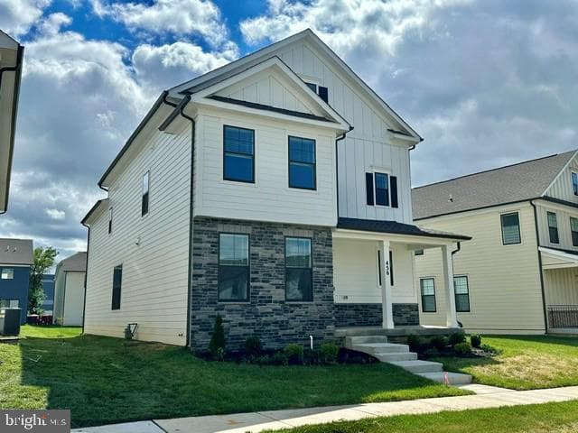 456 Hanson St photo 3