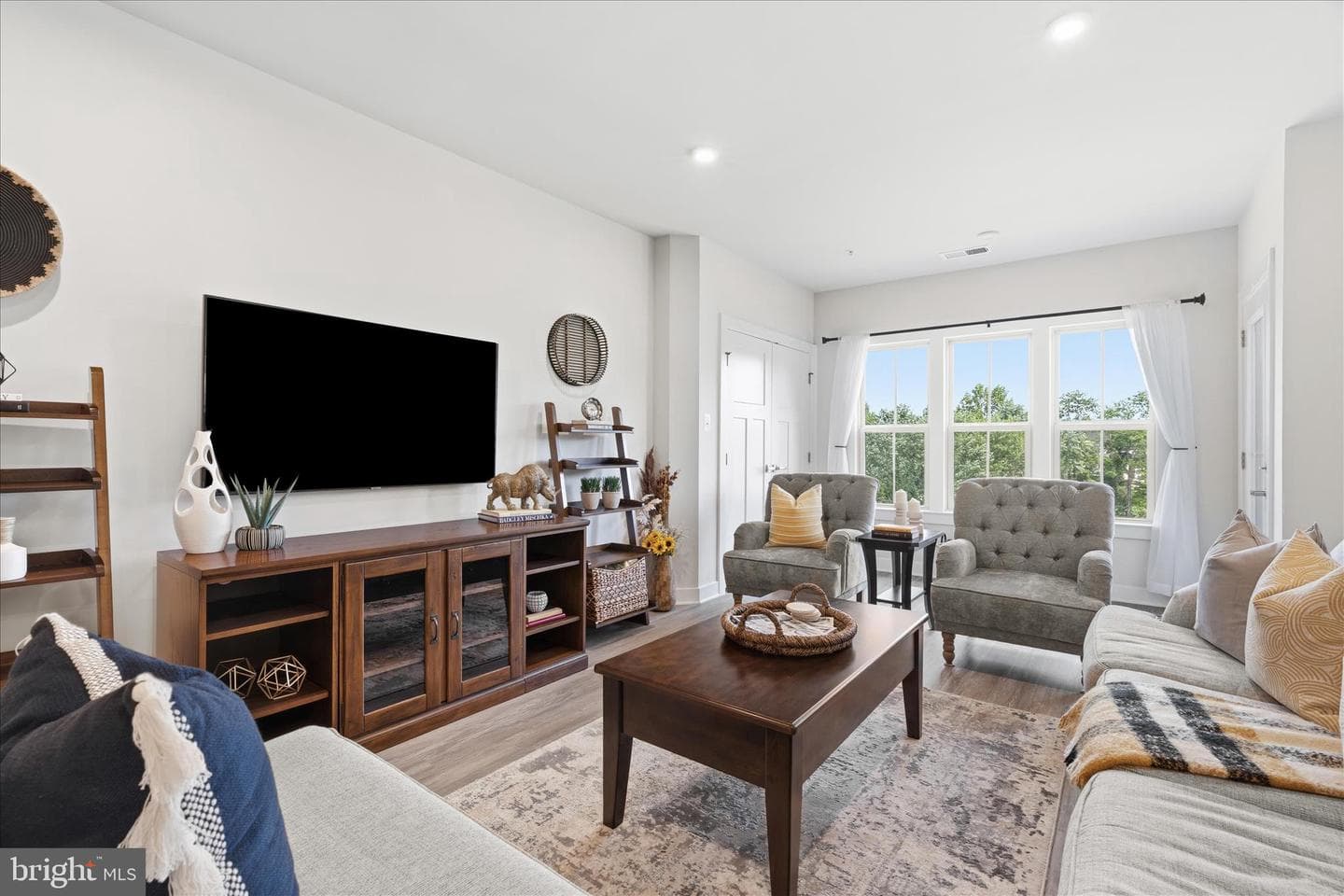 5733 Meadowood Street #303 photo 11