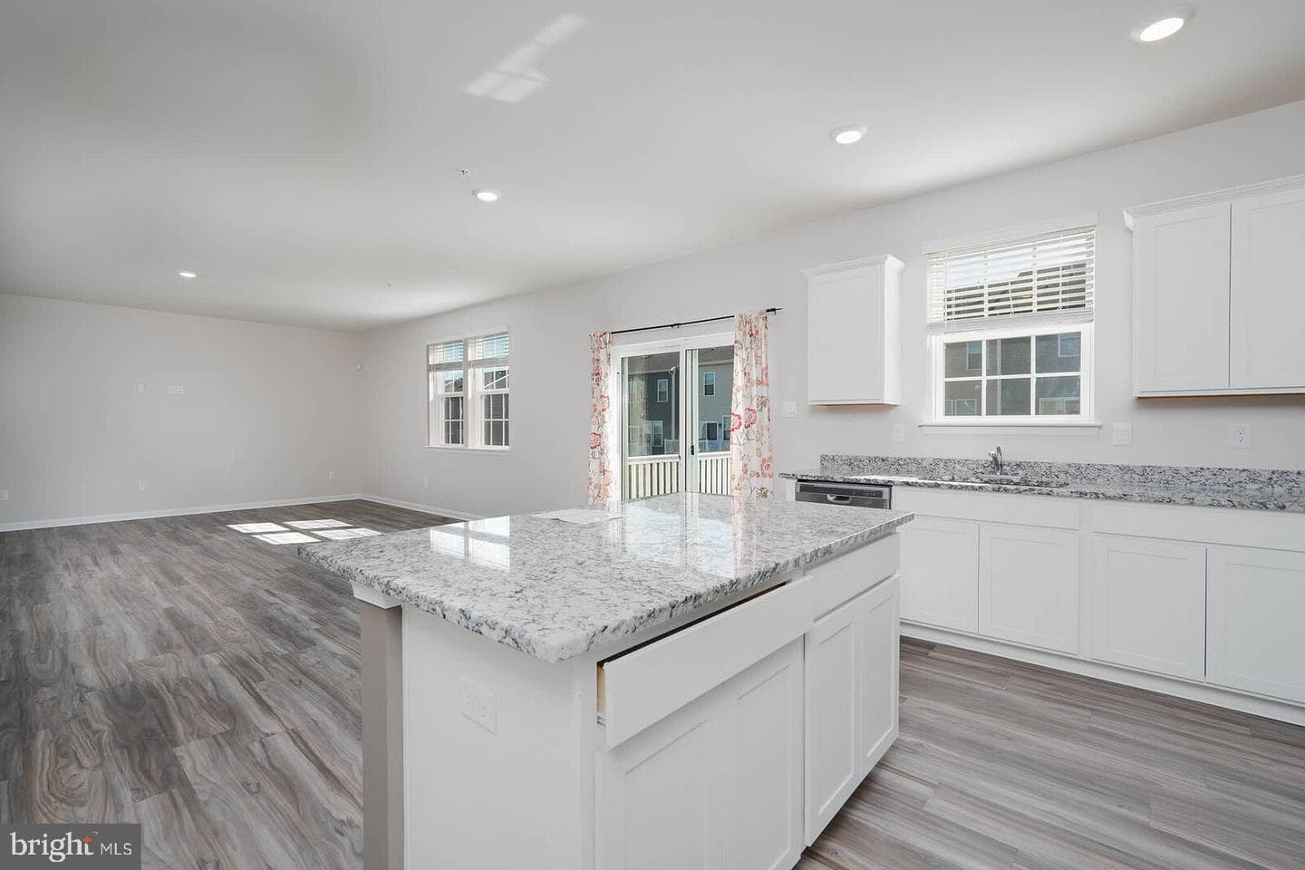 2085 Pomona Way photo 23