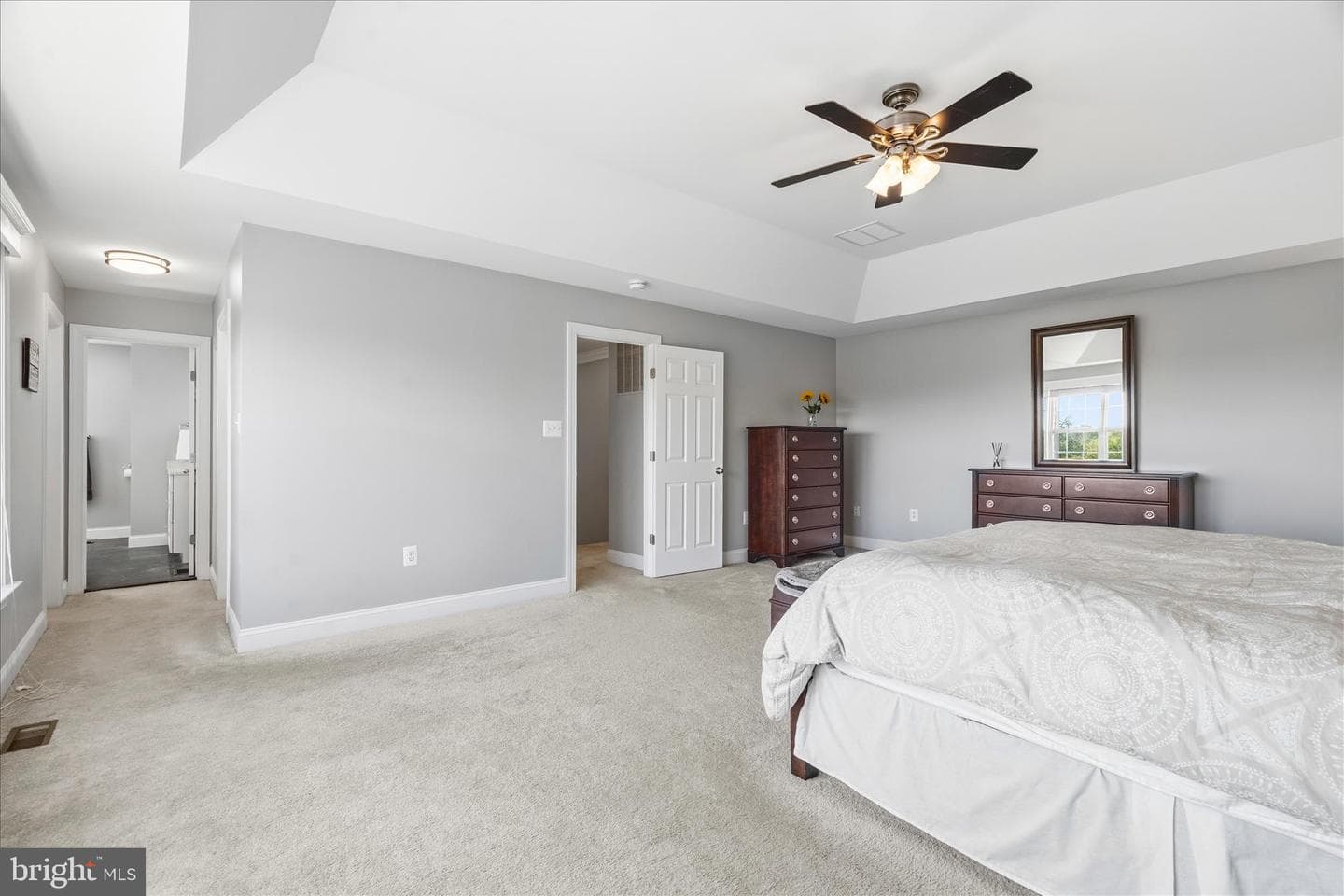 2258 W. Greenleaf Drive photo 20