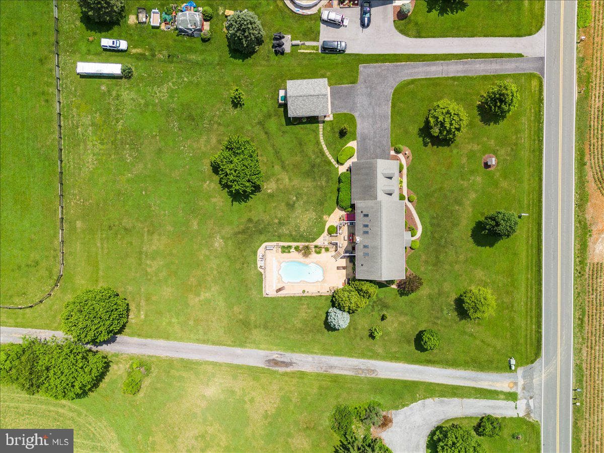 3938 Cherry Lane photo 61