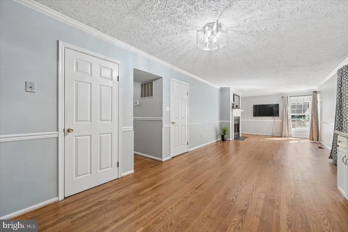 6396 Devonshire Lane photo 11