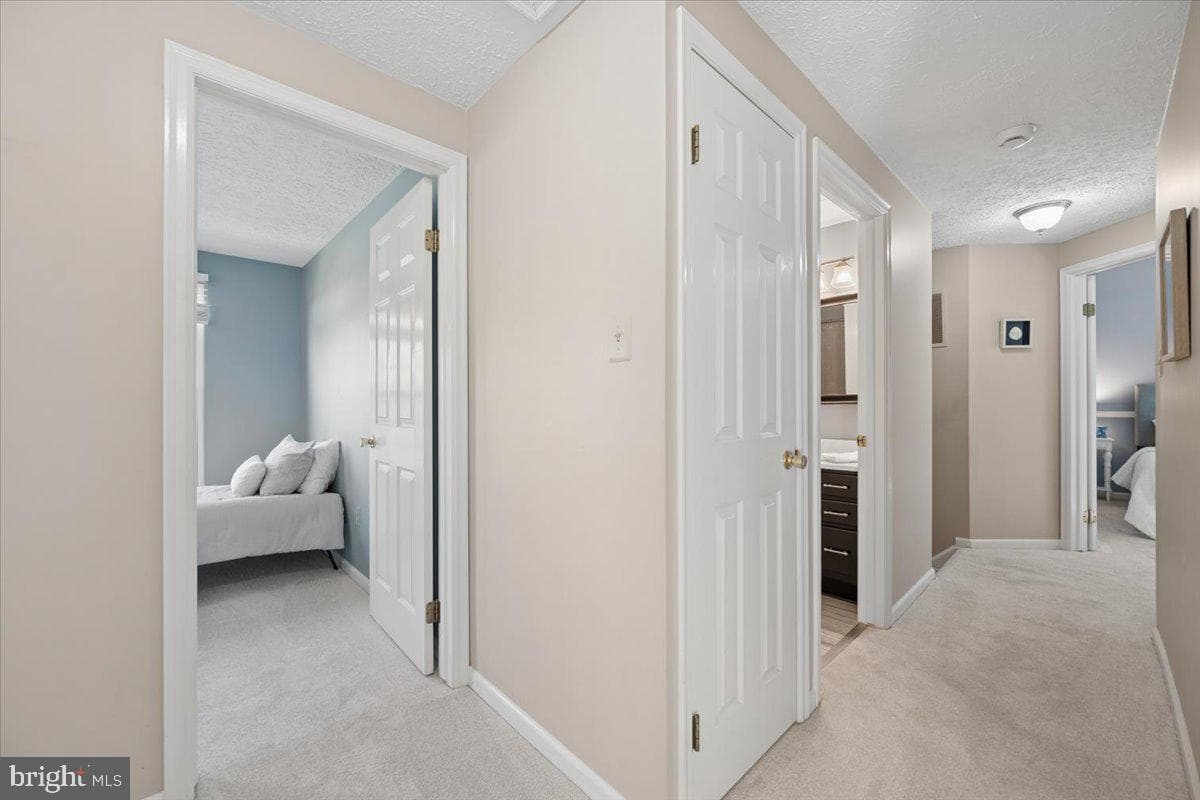 6396 Devonshire Lane photo 25