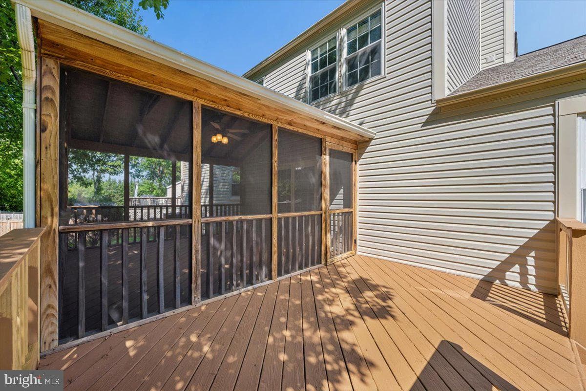 6396 Devonshire Lane photo 56