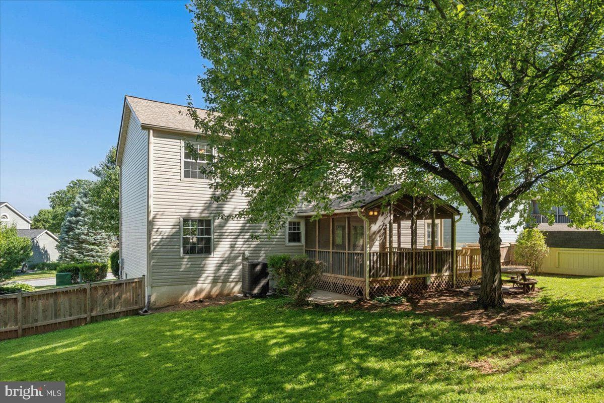 6396 Devonshire Lane photo 62