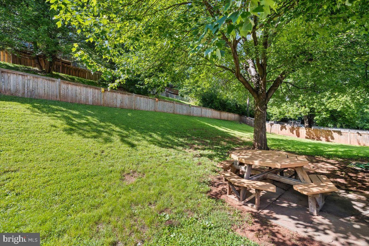 6396 Devonshire Lane photo 64