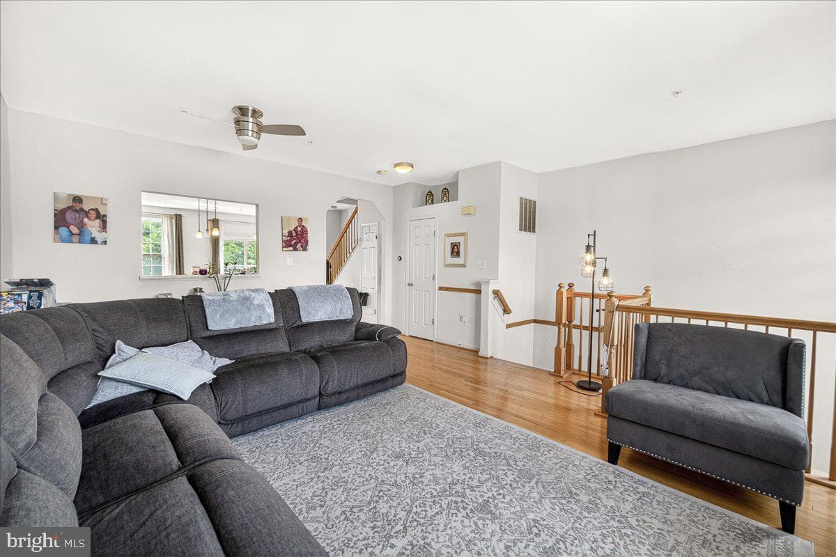 248 Timber View Court photo 5