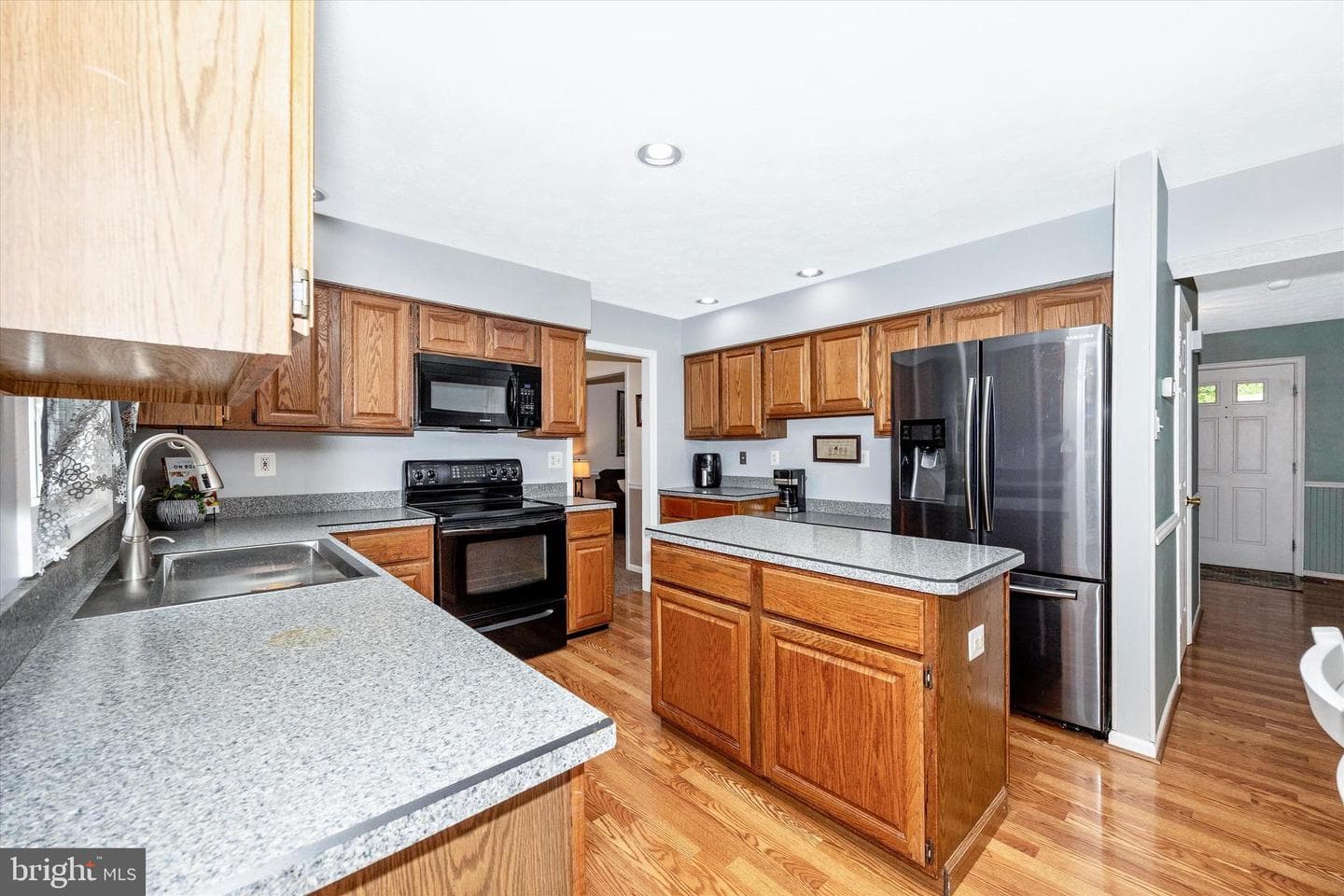 10717 Grangerford Court photo 8