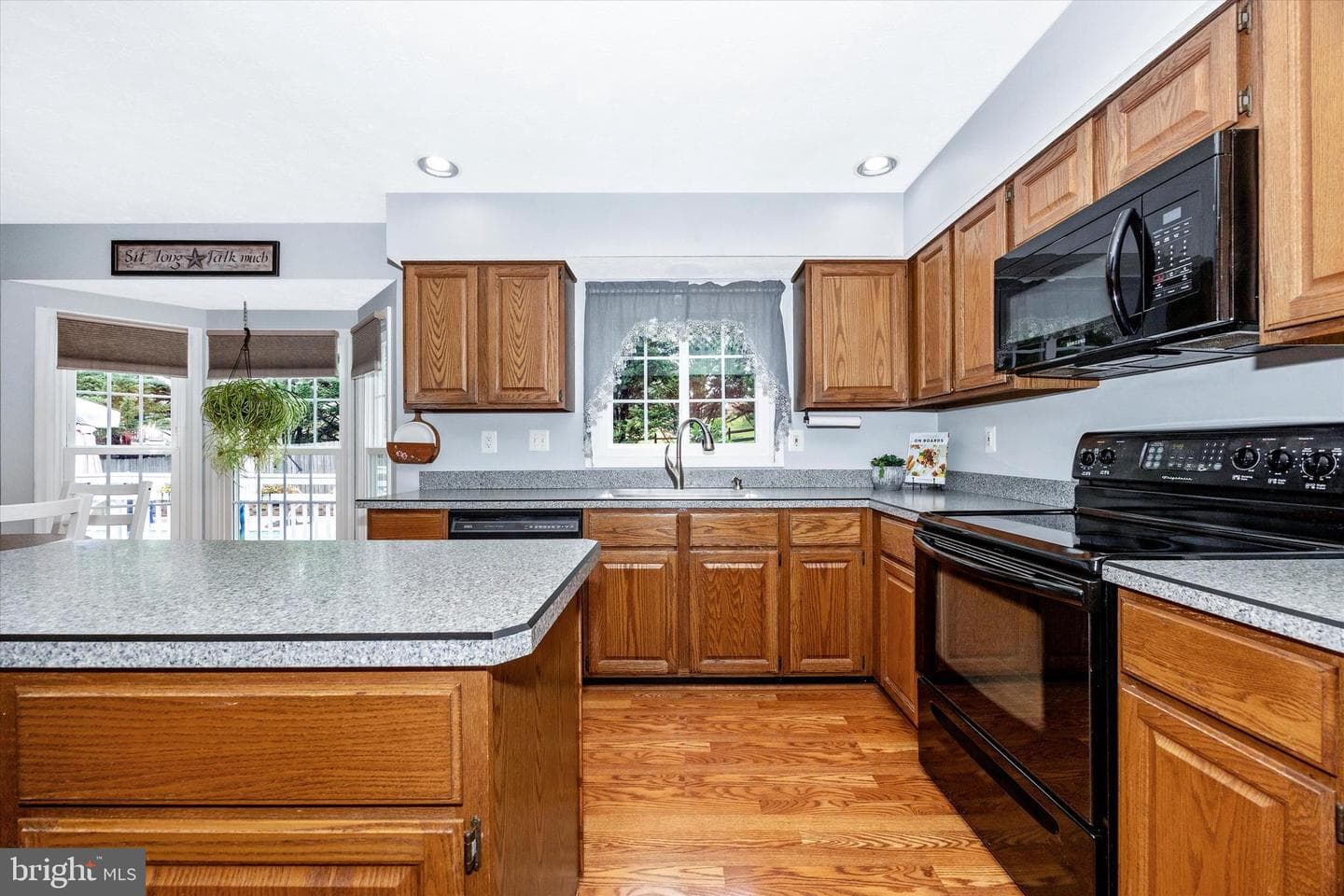 10717 Grangerford Court photo 9