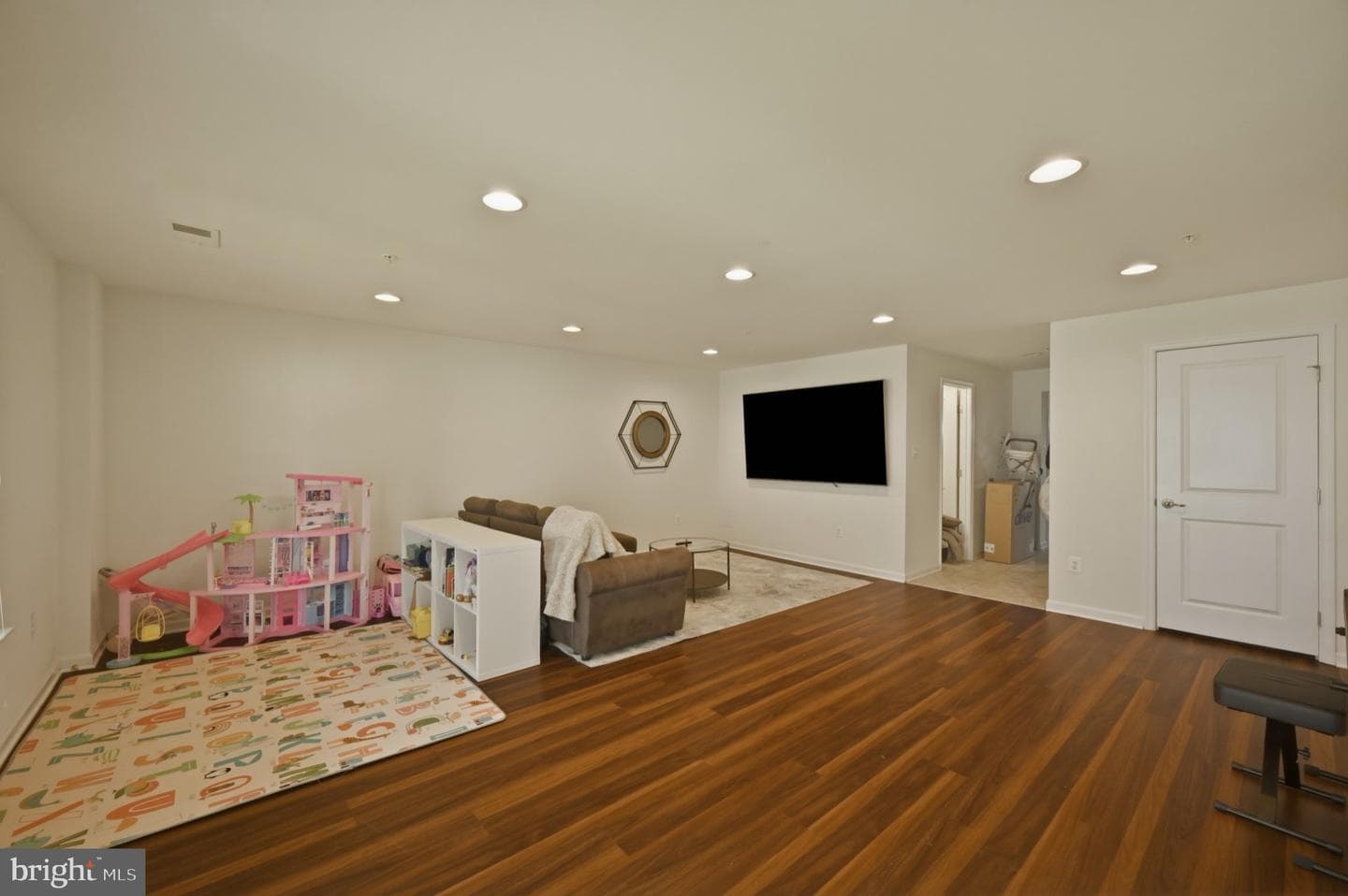 6357 Walcott Lane photo 32