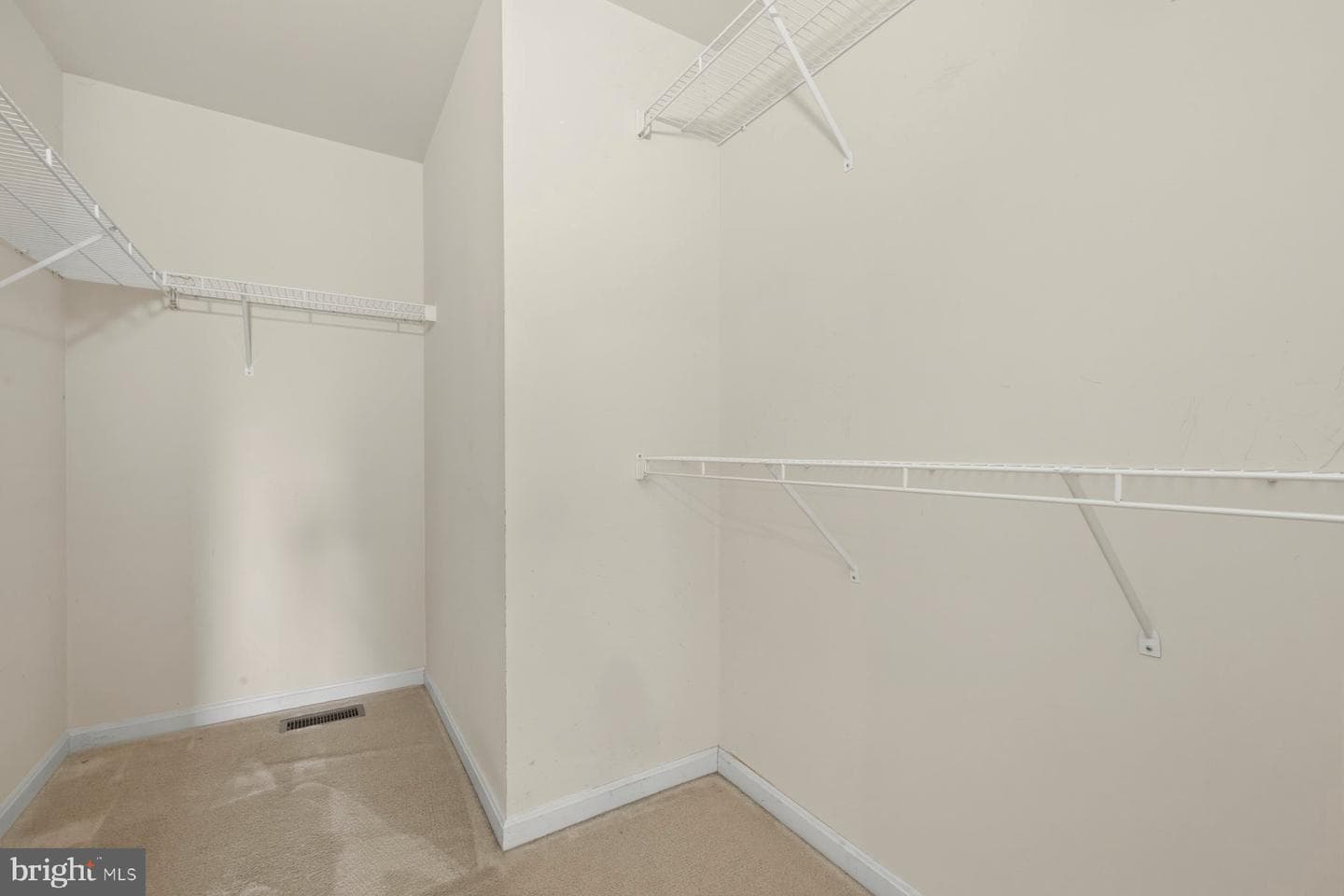 100 Crossing Pointe Court photo 26