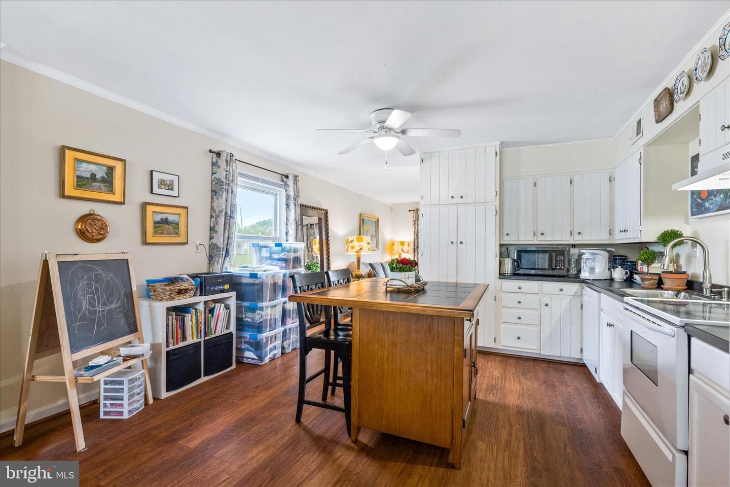 466 Carrollton Drive photo 9