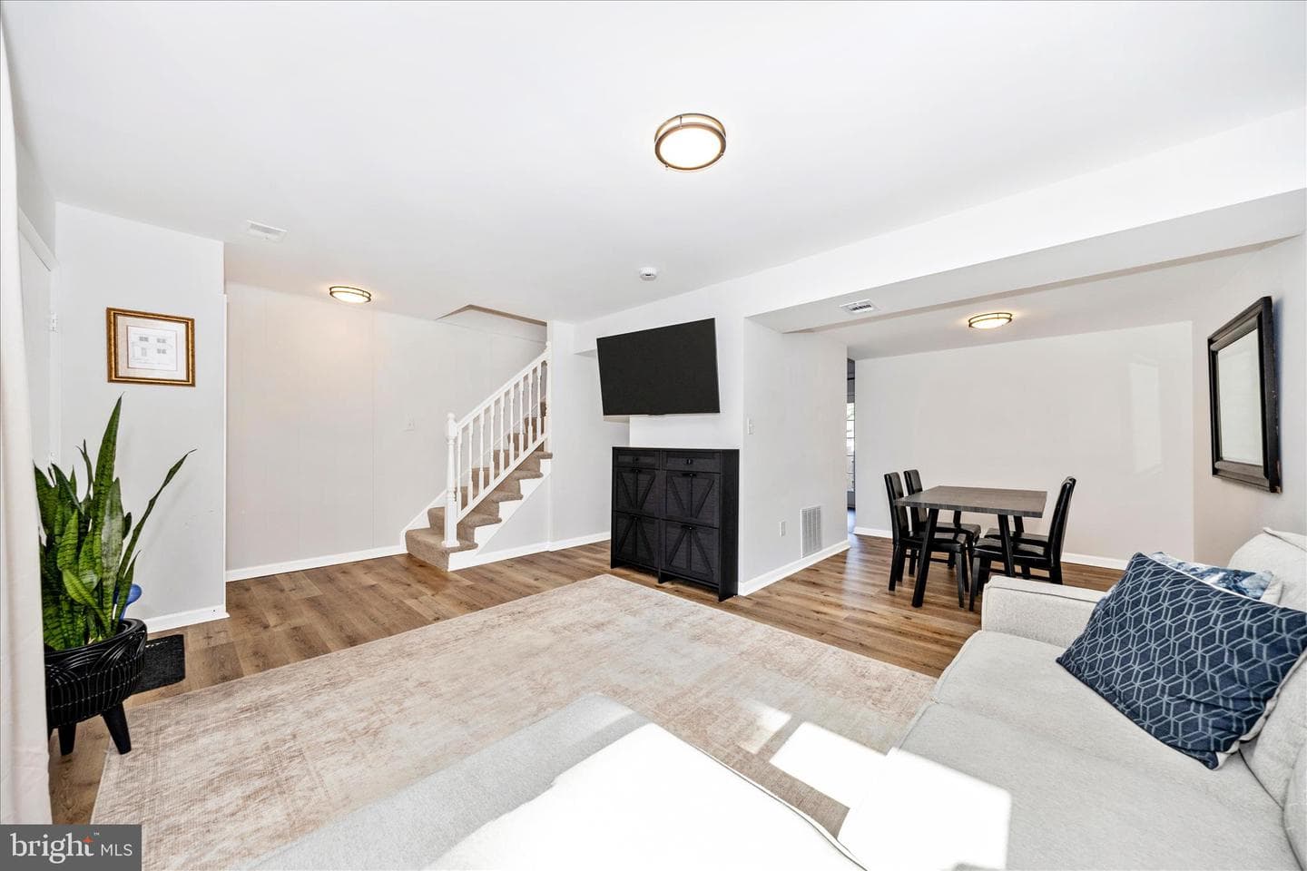8796 Discovery Boulevard photo 8