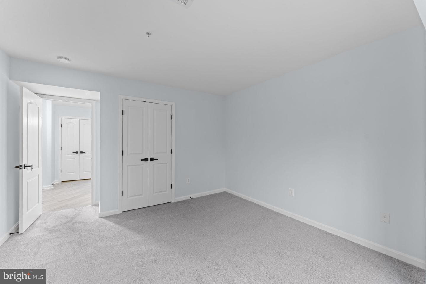 114 Featherstone Place photo 44