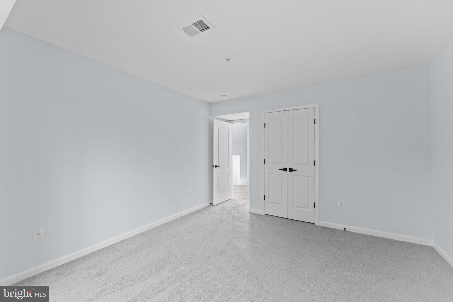 114 Featherstone Place photo 45
