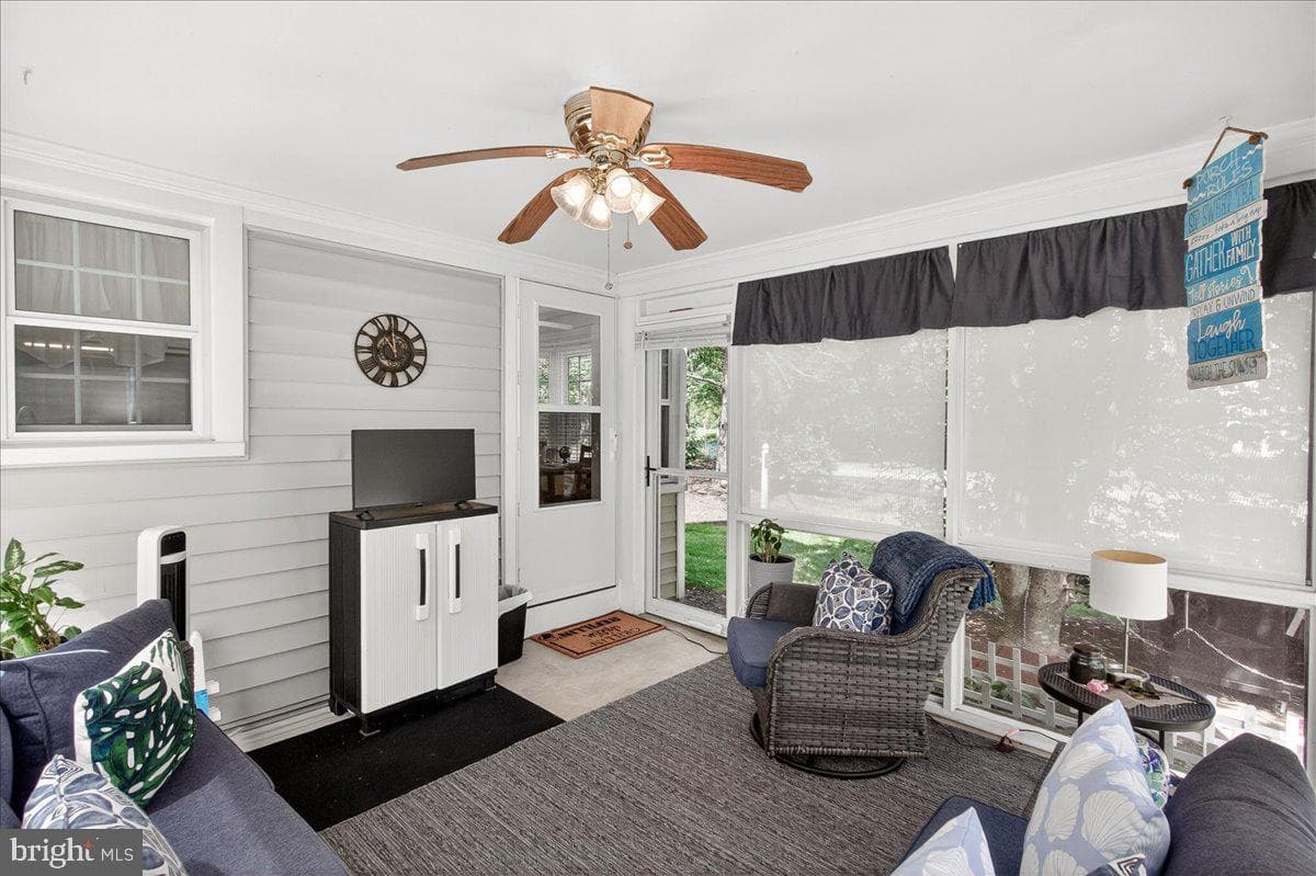 815 Dunbrooke Court photo 27