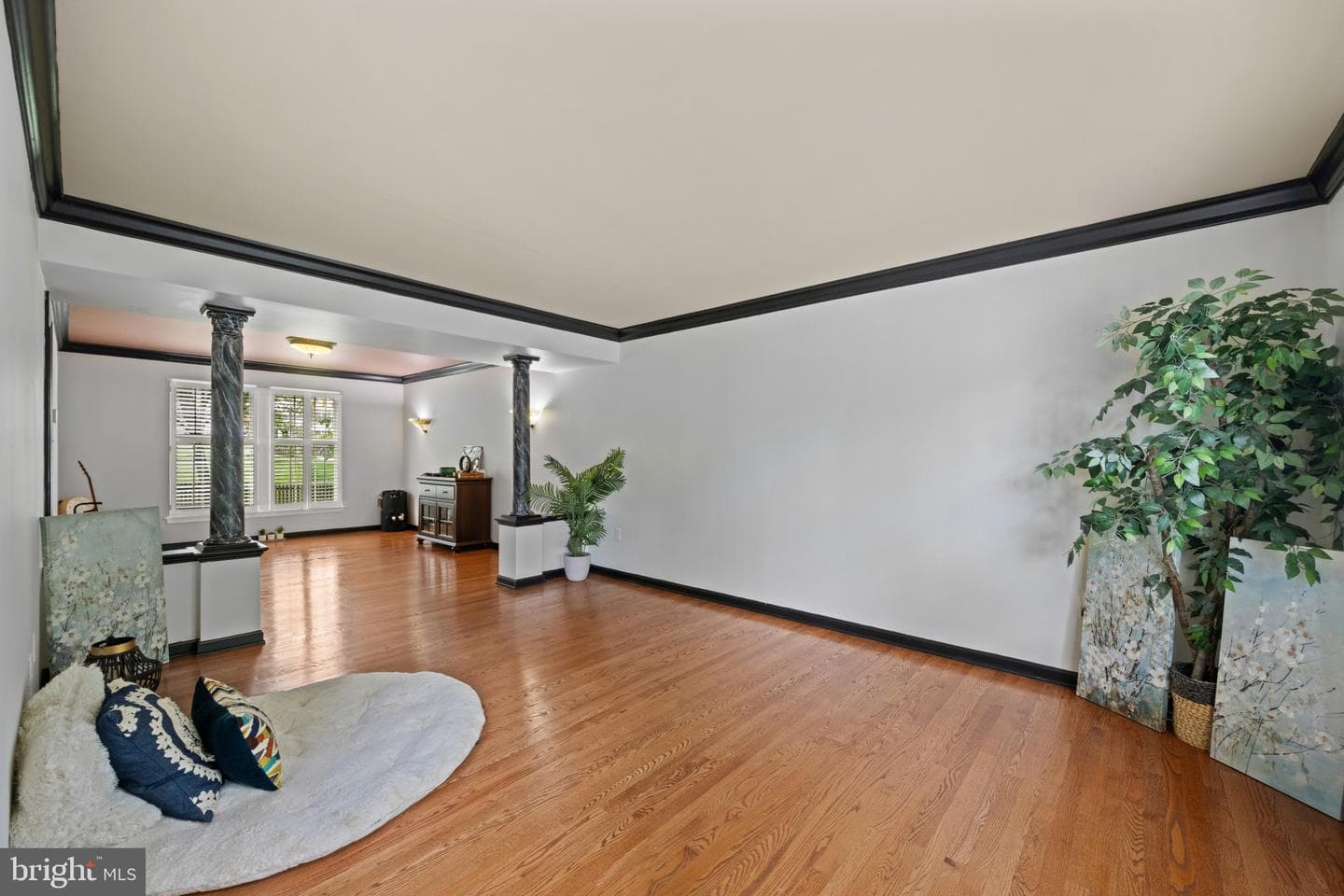 2425 Hunters Chase Court photo 6