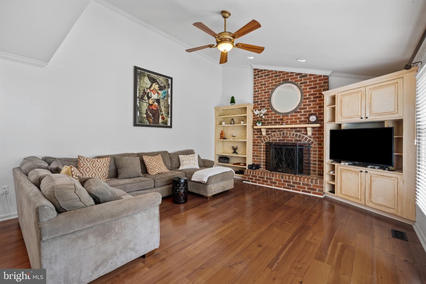 2425 Hunters Chase Court photo 8