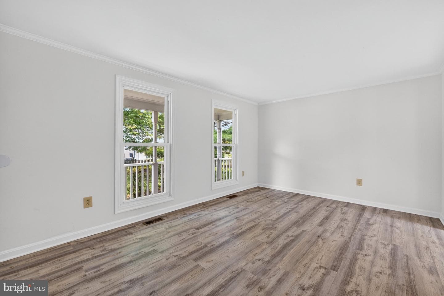 302 Spring Gate Court photo 11