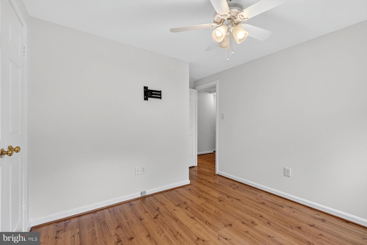 302 Spring Gate Court photo 27