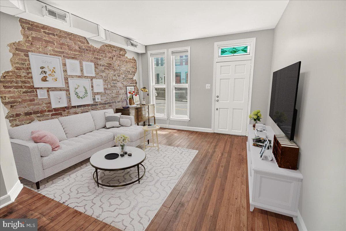 33 E South Street photo 19