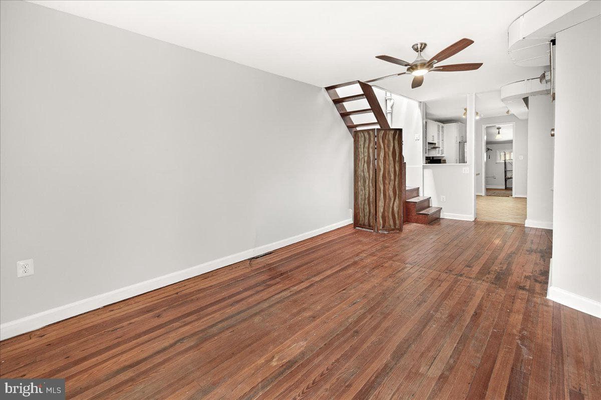 33 E South Street photo 20