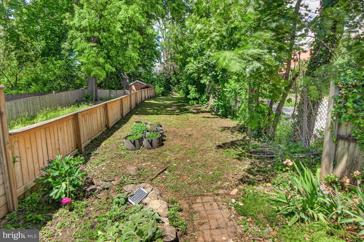 33 E South Street photo 44