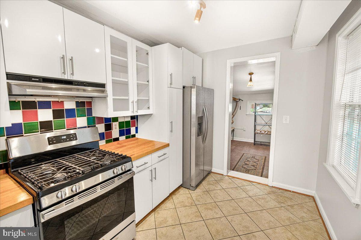 33 E South Street photo 8