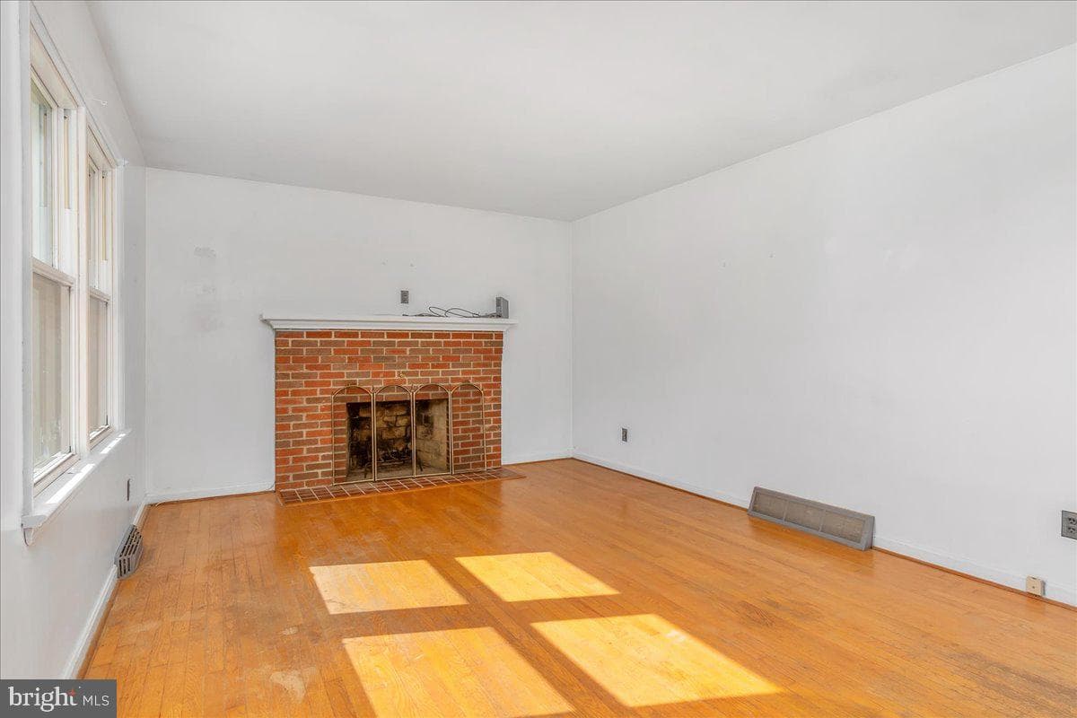 13806 Wolfsville Road photo 7