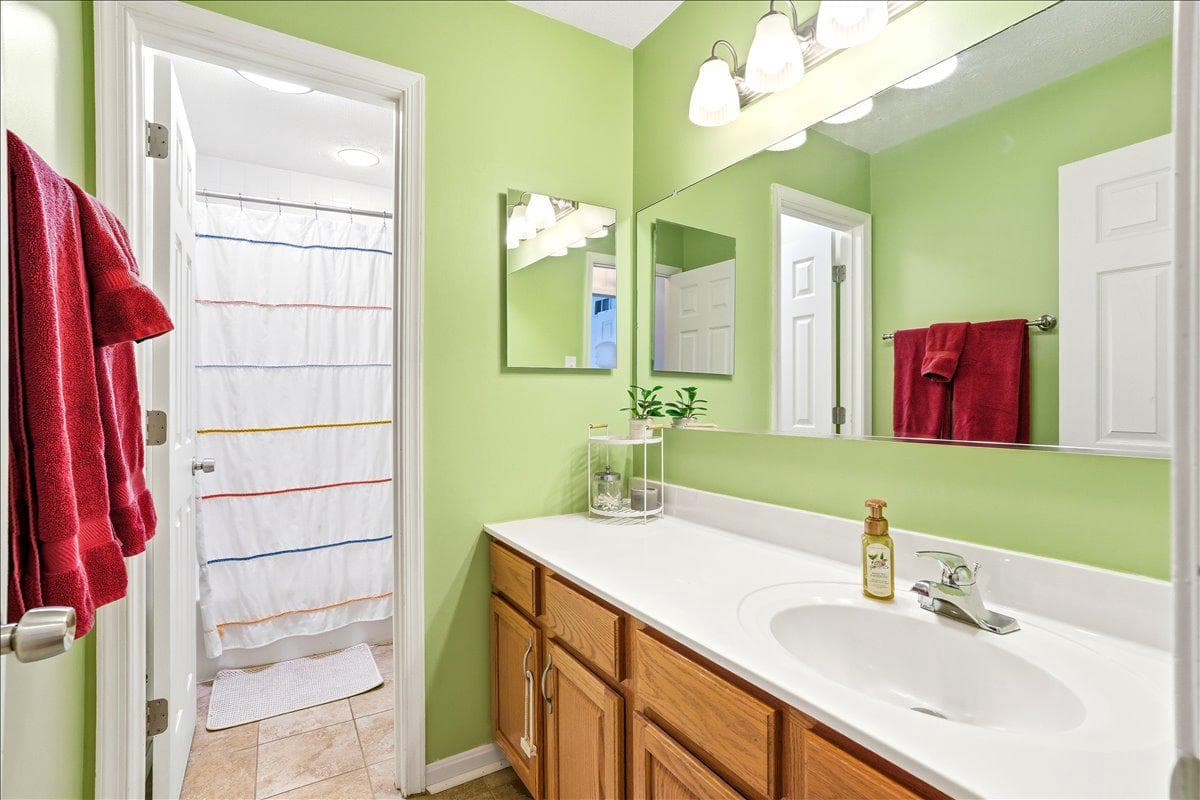 5604 Worchester Court photo 61