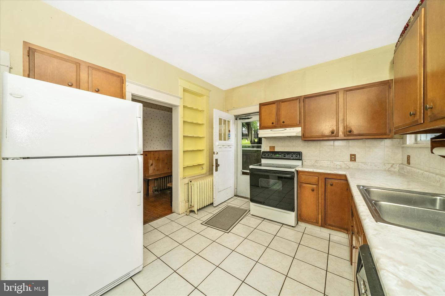 523 W Potomac St photo 20