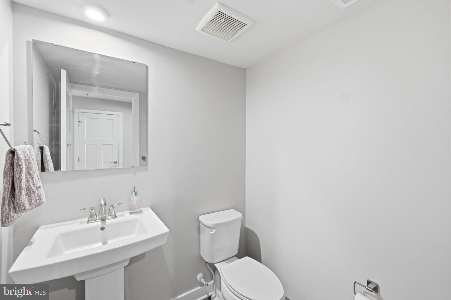 8634 Shady Pines Drive photo 26