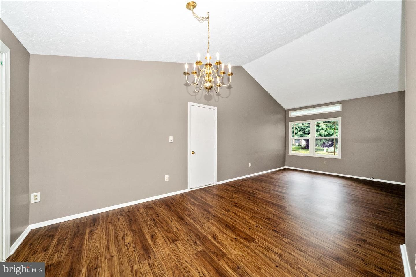 218 Sandstone Drive photo 13