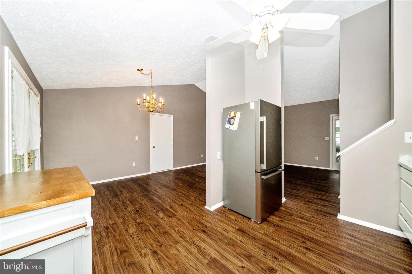 218 Sandstone Drive photo 15