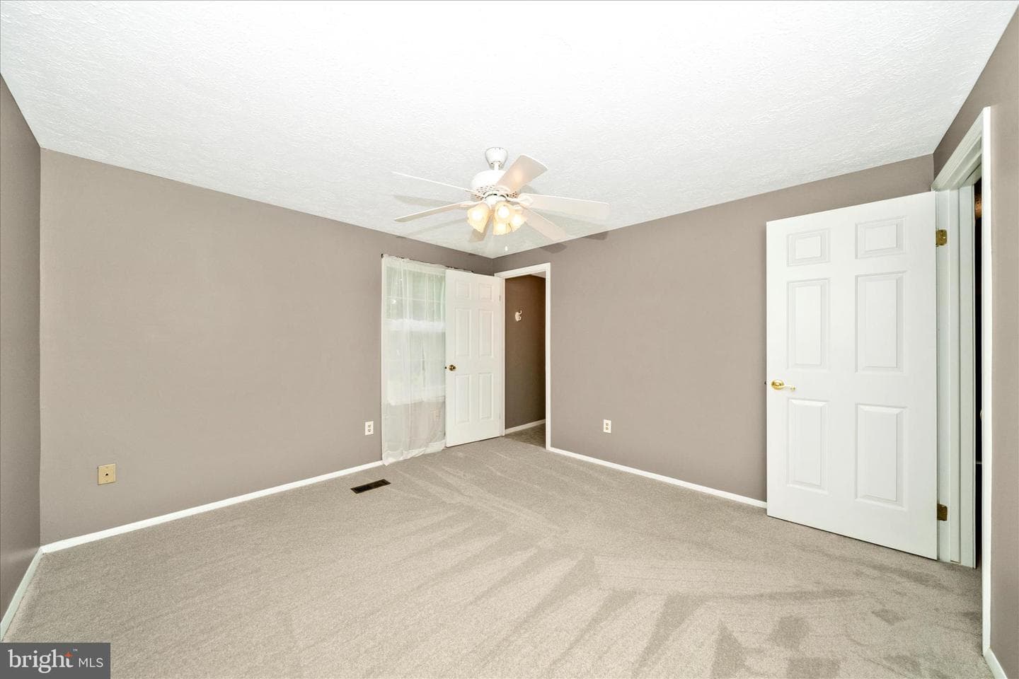 218 Sandstone Drive photo 21