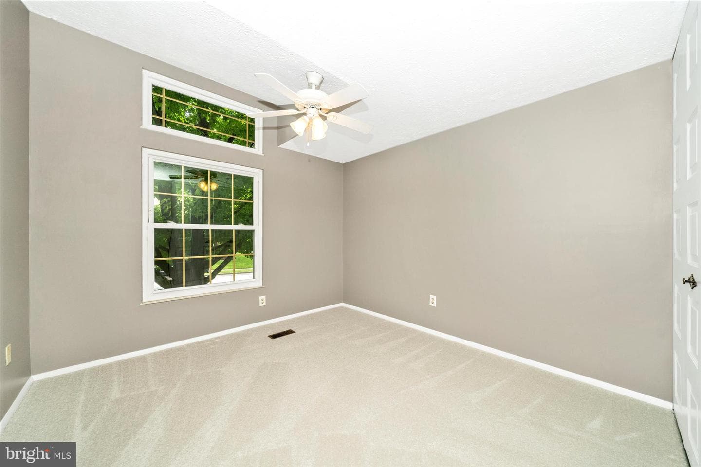 218 Sandstone Drive photo 25