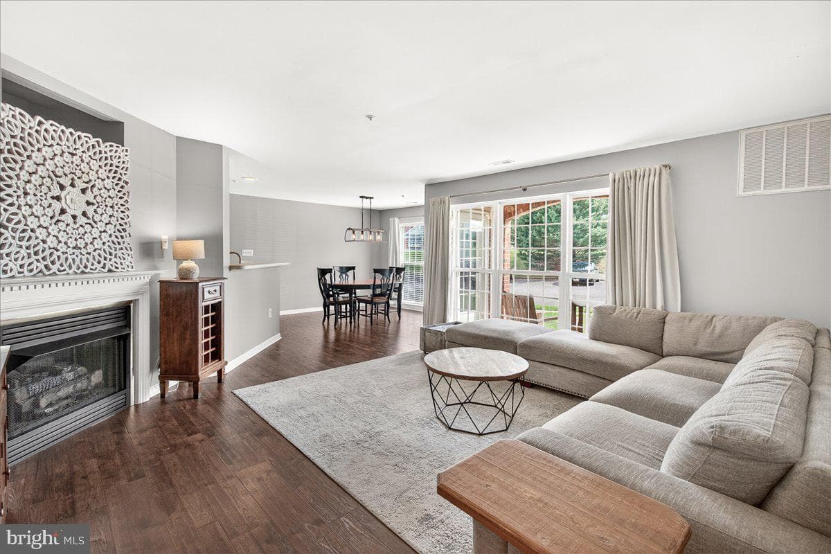 2506 Coach House Way #1d photo 17