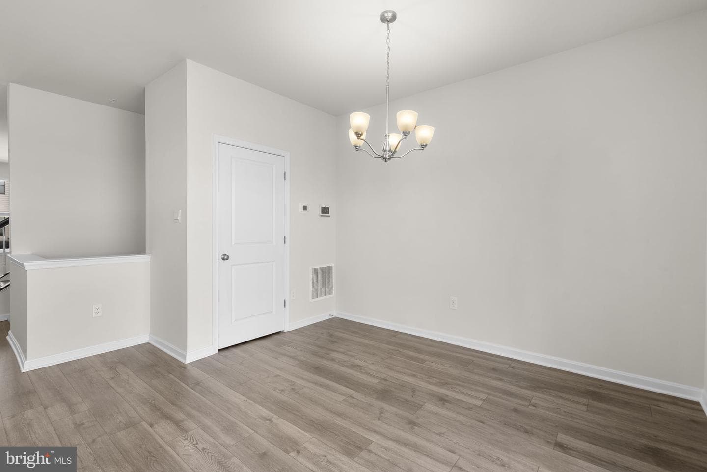 861 Amity Street photo 17