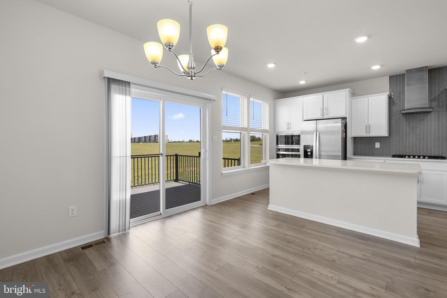 861 Amity Street photo 18