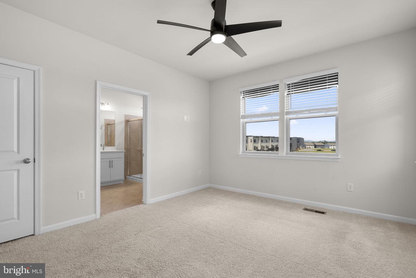 861 Amity Street photo 25