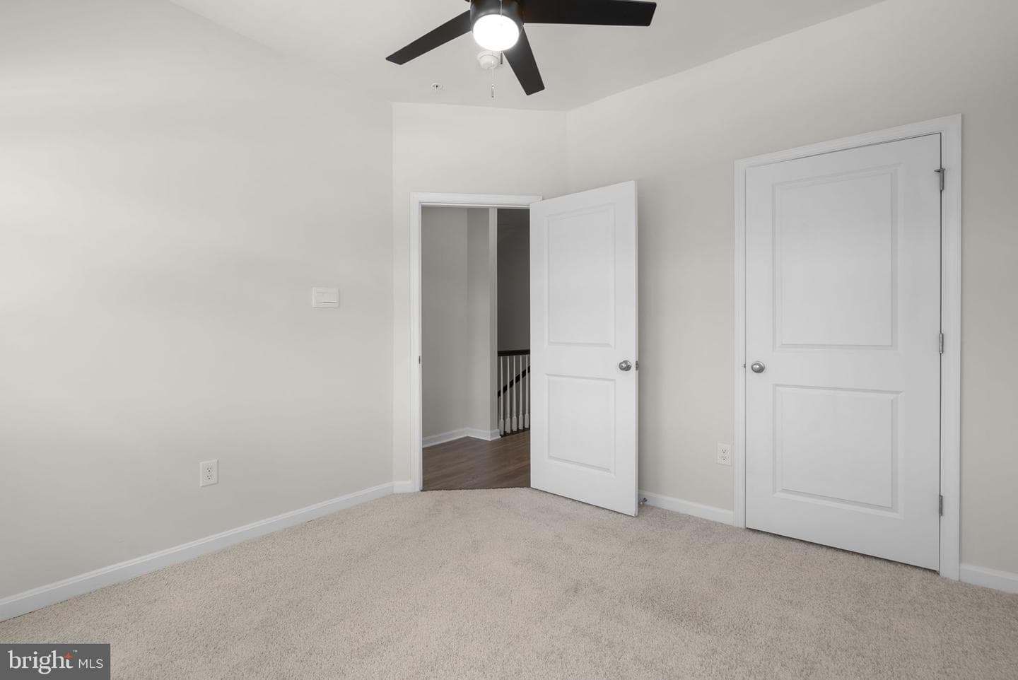 861 Amity Street photo 31
