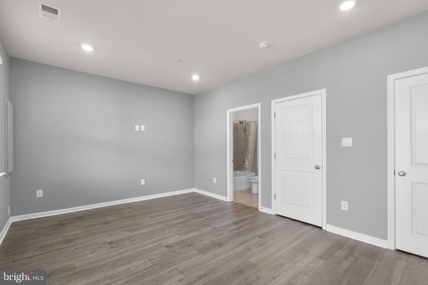 861 Amity Street photo 37