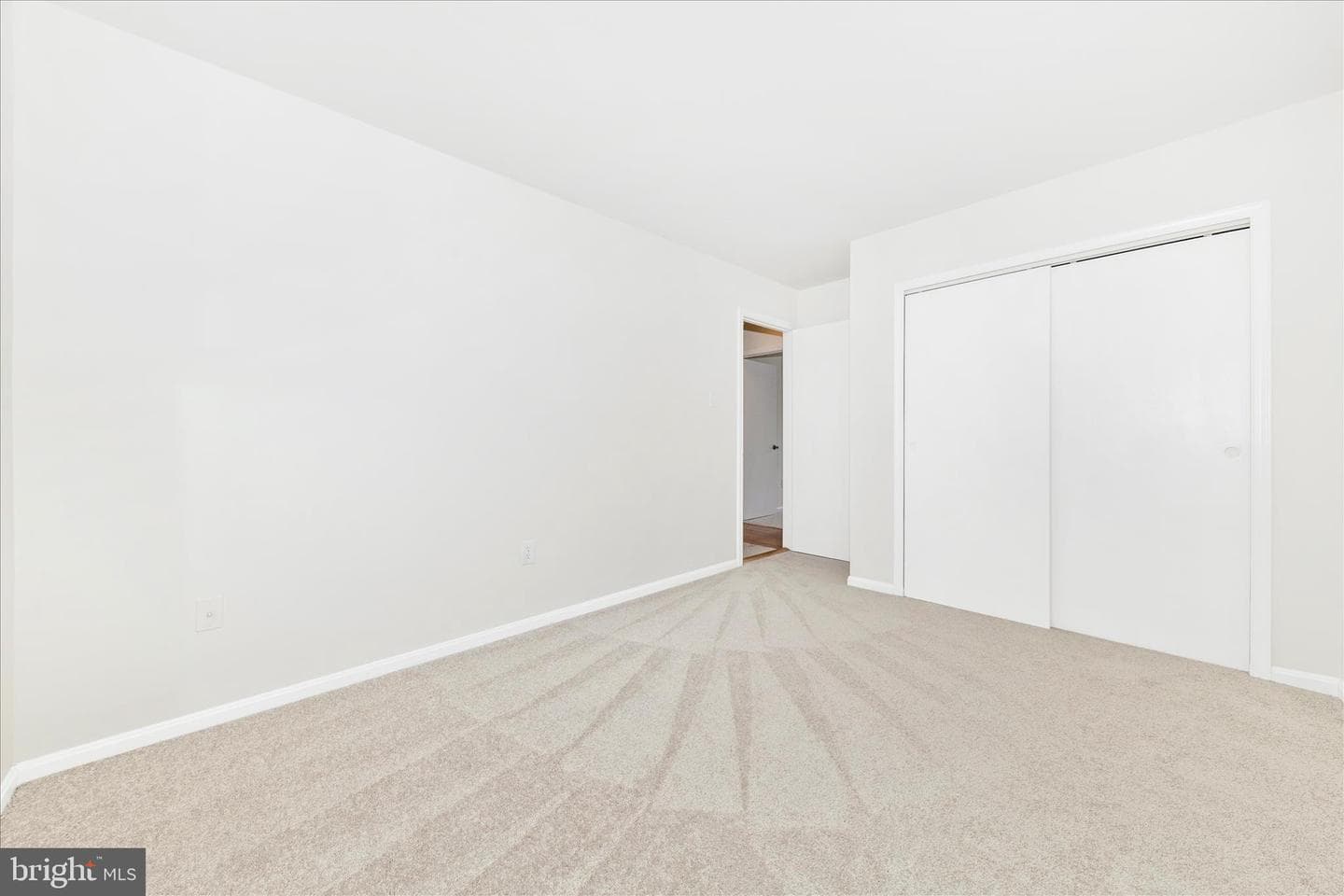176 Stoneybrook Ct photo 23