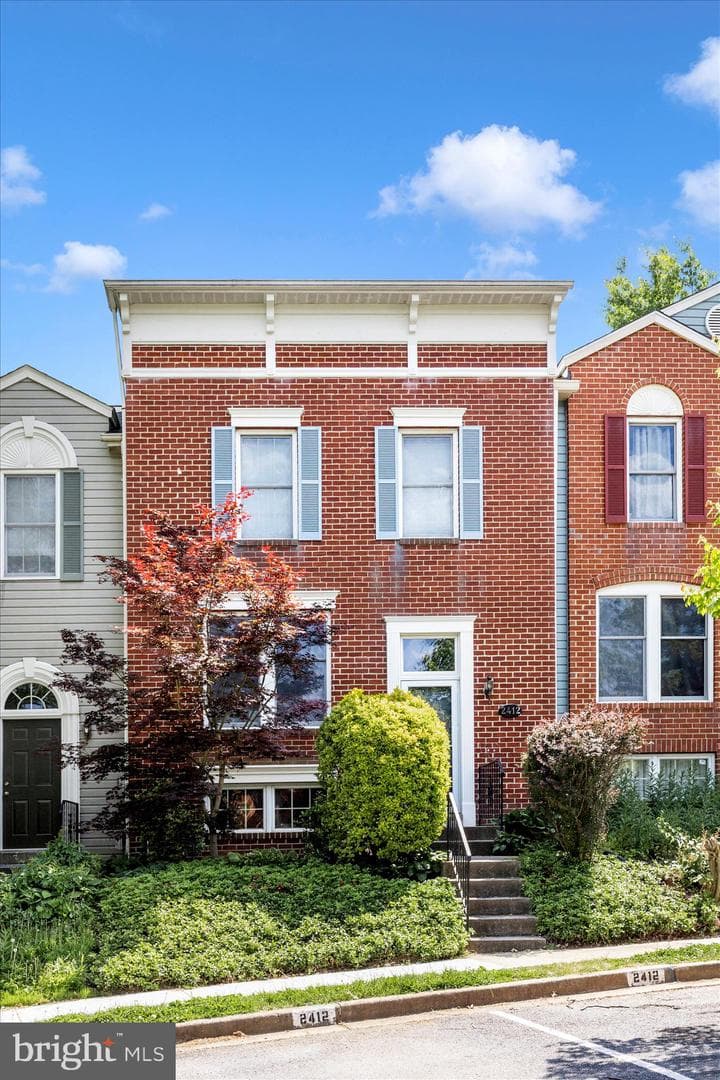 2412 Dunmore Court photo 44