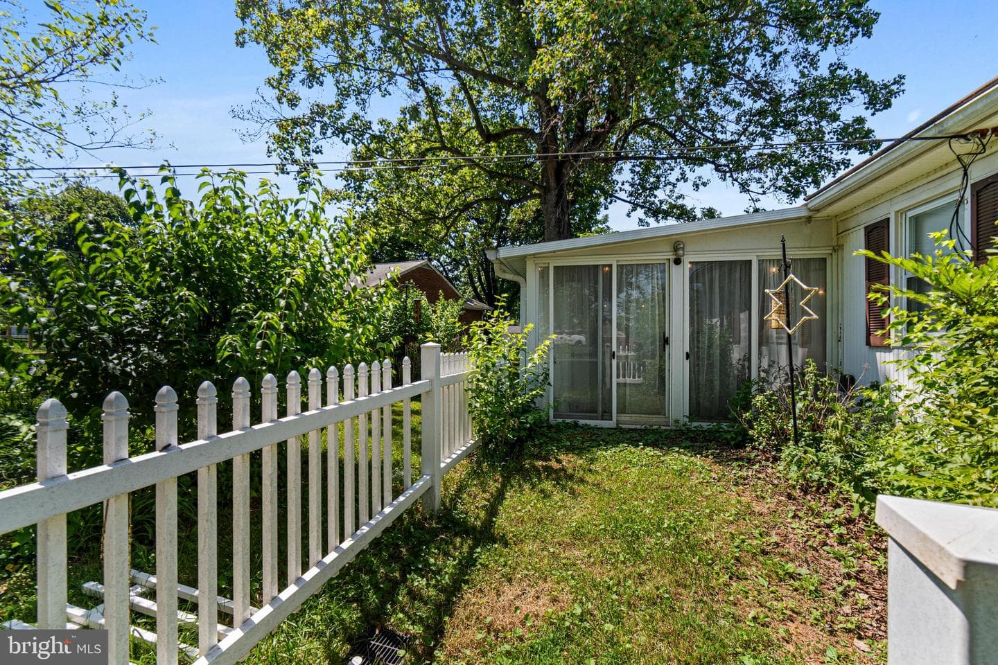 8214 Pembrook Court photo 47