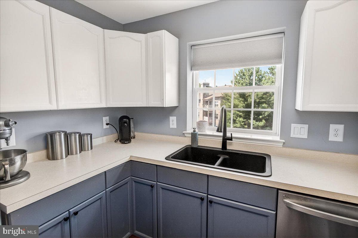 593 Cawley Drive #3 3b photo 15