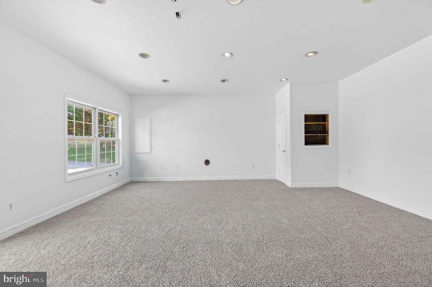 8840 Mapleville Rd photo 33