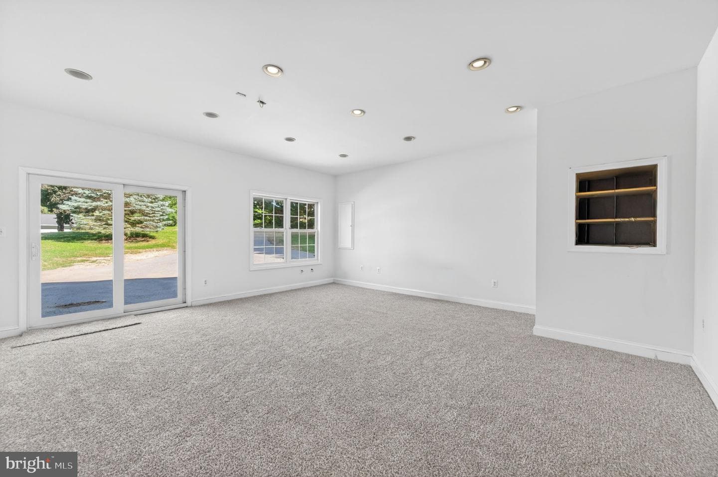 8840 Mapleville Rd photo 36