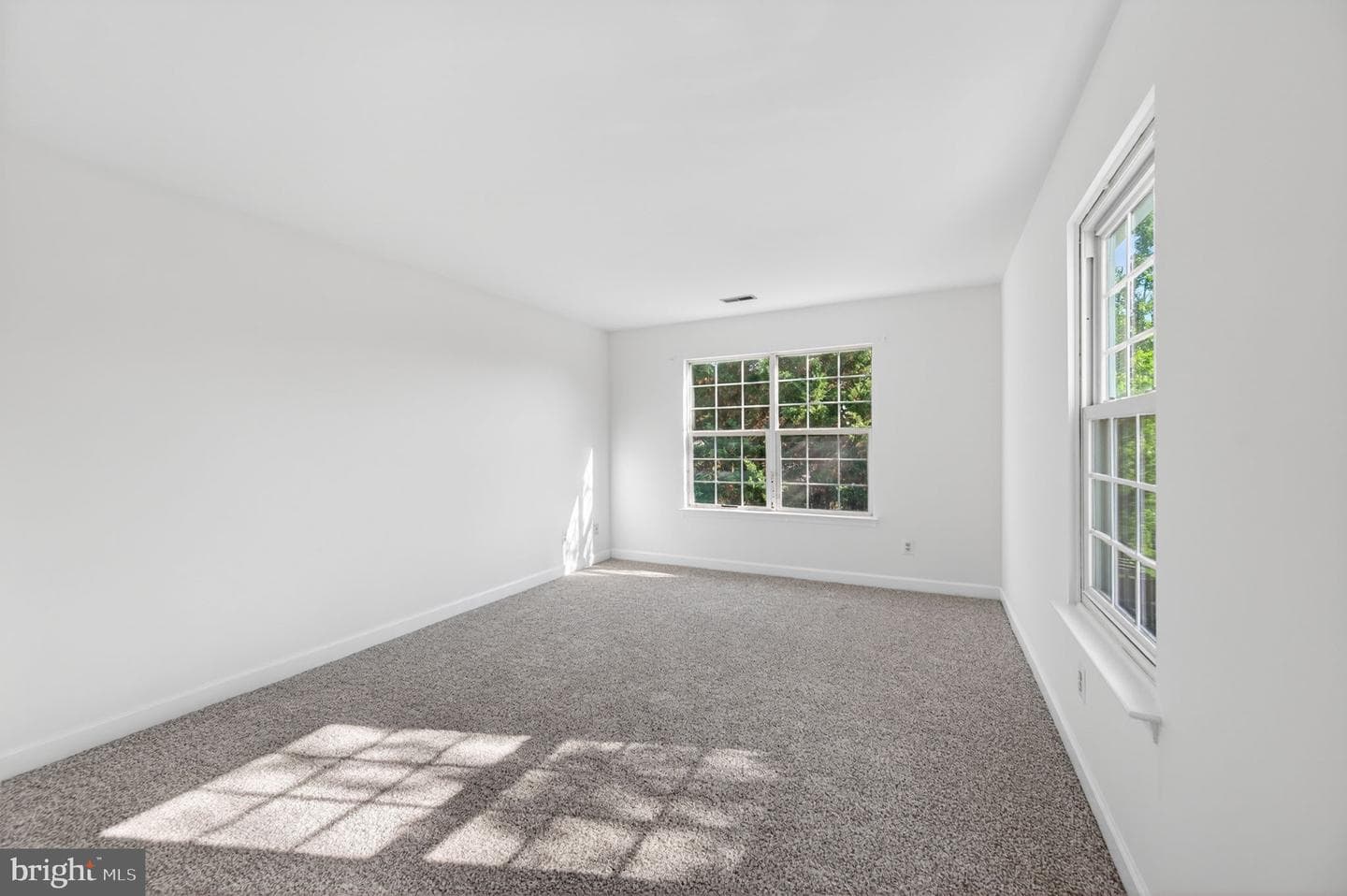 8840 Mapleville Rd photo 56