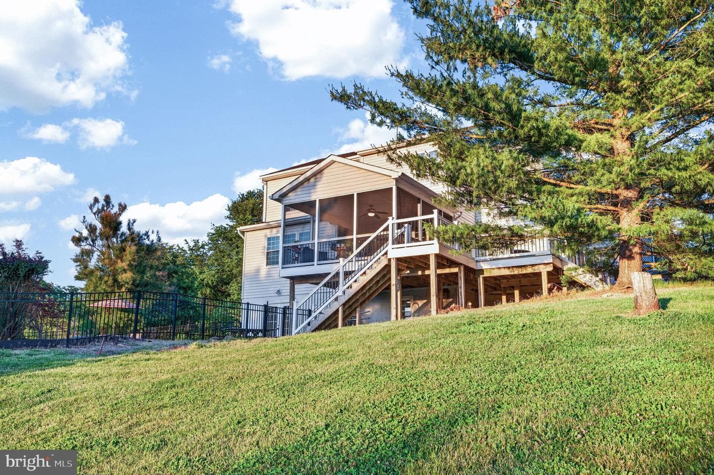 8840 Mapleville Rd photo 85